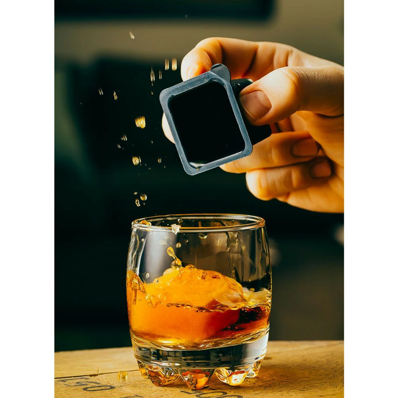 Herb & Lou's Infused Cocktail Ice Cubes - Pack Of 12 - Blood Orange-Ginger 12 Herb & Lou's Infused Cocktail Ice Cubes - Pack Of 12 - Blood Orange-Ginger - Image 10