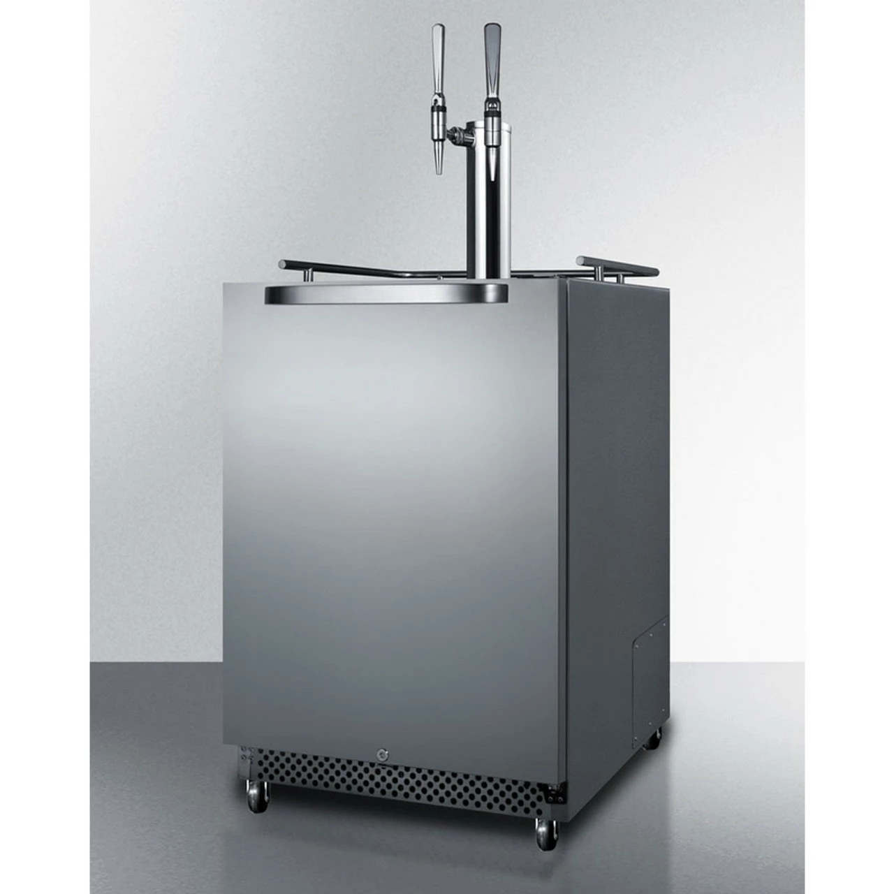 Summit Nitro Infused Coffee Outdoor Kegerator - Dual Tap 4 Summit Nitro Infused Coffee Outdoor Kegerator - Dual Tap - Image 2